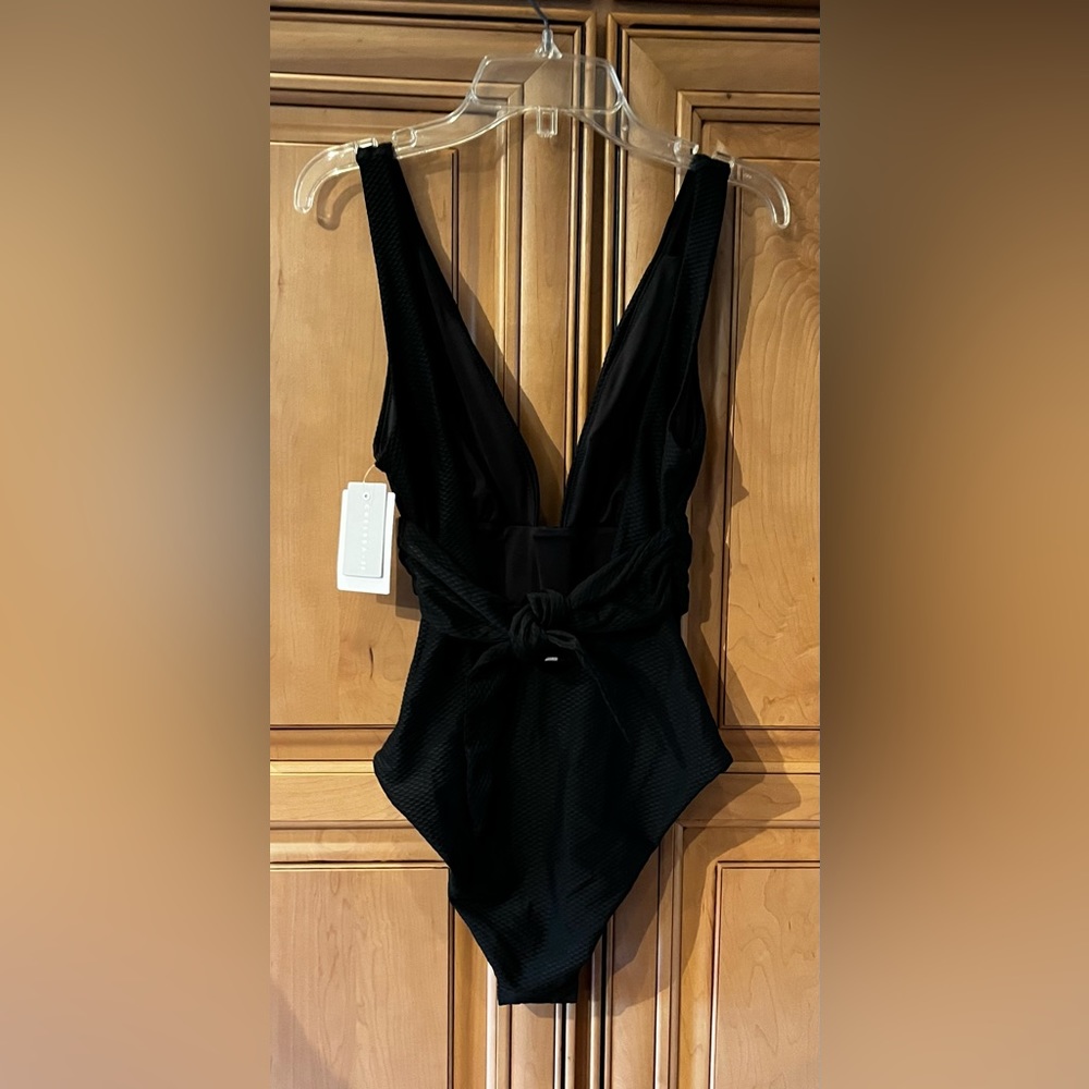 NWT Nordstrom’s Chelsea28 Belted One Piece Swimsuit - Picture 10 of 14